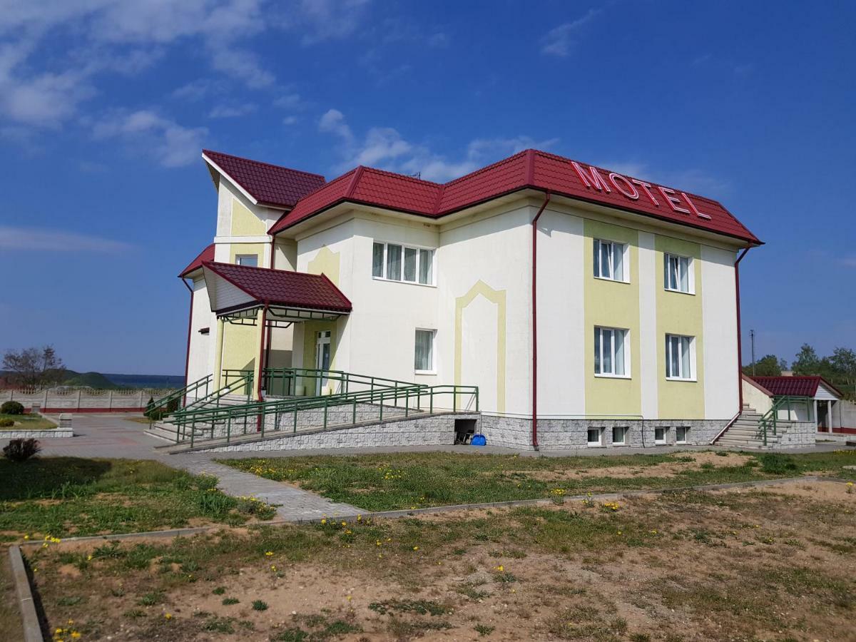 Volkovysk Motelヴァウカヴィスク エクステリア 写真